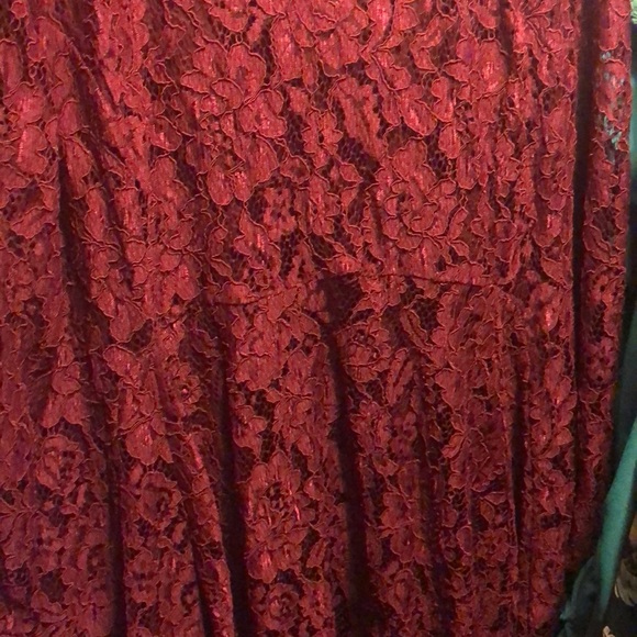Dress. - Picture 2 of 3